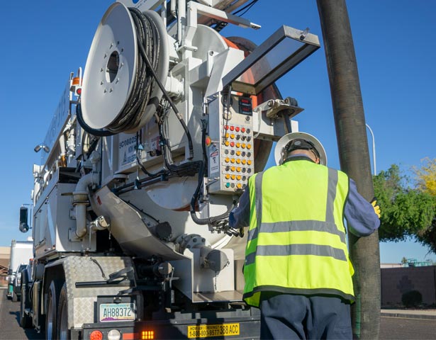 Shenandoah worker-Stormwater and Sanitary System Cleaning